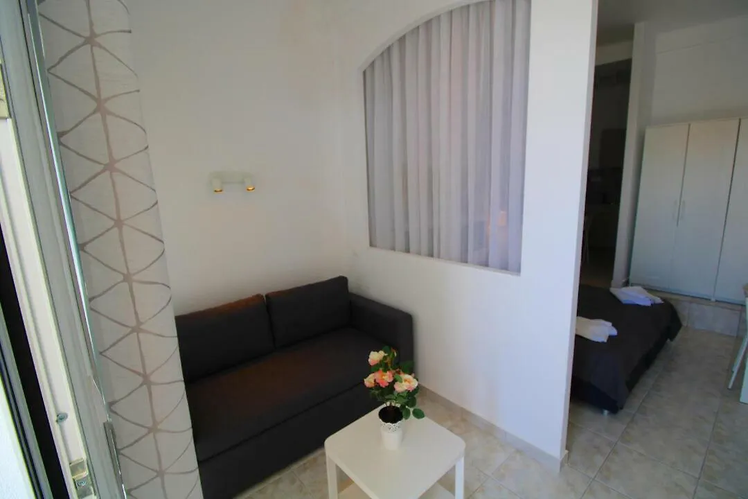 Sunset Beachfront Apartments Neos Marmaras 0*,  Řecko