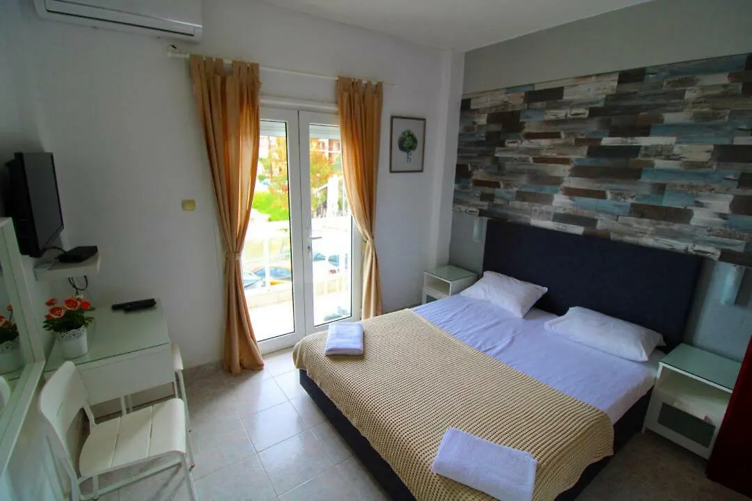 Hotel Sunset Beachfront Apartments Neos Marmaras
