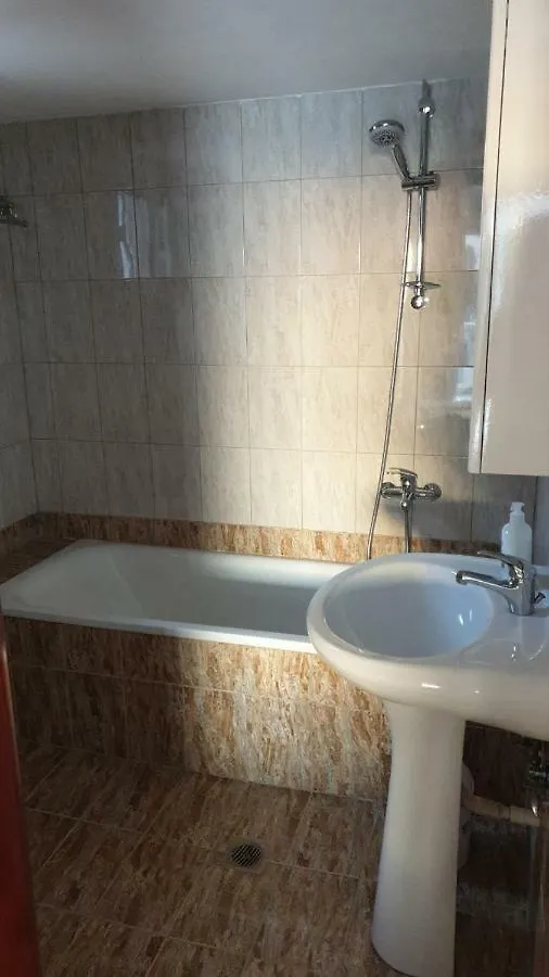 Sunset Beachfront Apartments Neos Marmaras