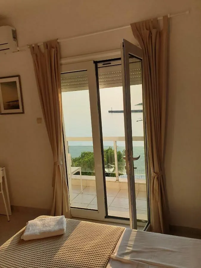 Sunset Beachfront Apartments Neos Marmaras Řecko